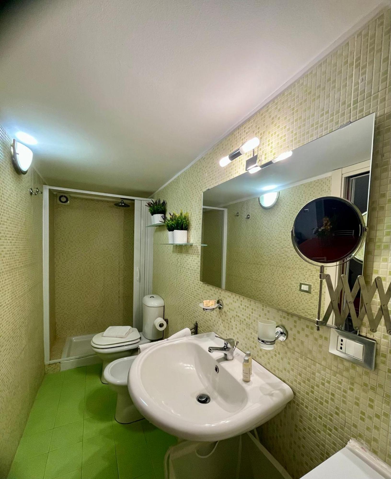 Aitnè - Holiday Apartments Aeroporto di Catania Fontana Rossa Esterno foto