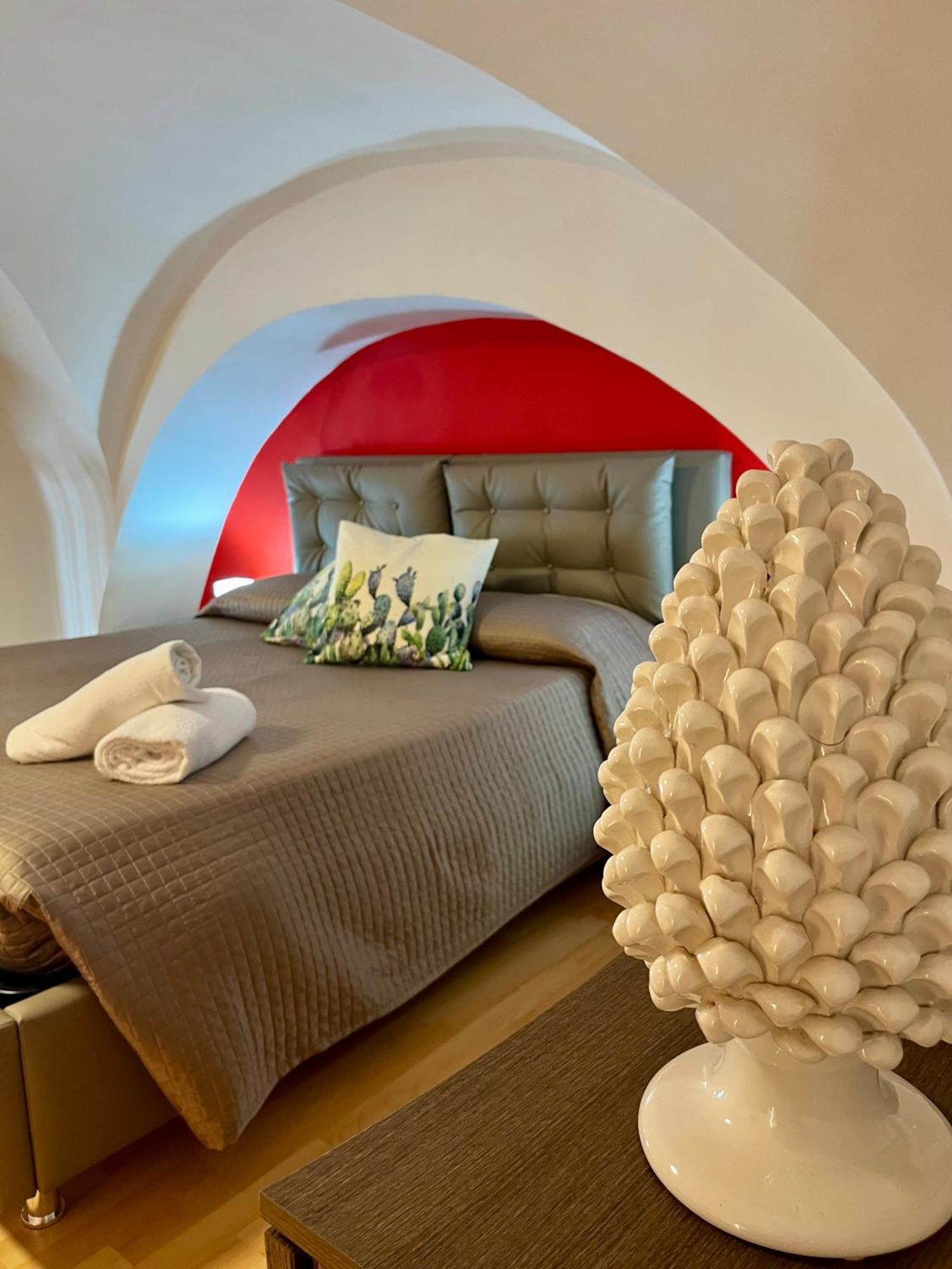 Aitnè - Holiday Apartments Aeroporto di Catania Fontana Rossa Esterno foto